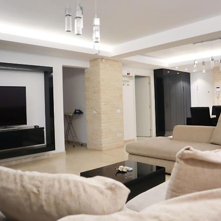 Central Apartament Bulevardul Decebal Bucarest Esterno foto