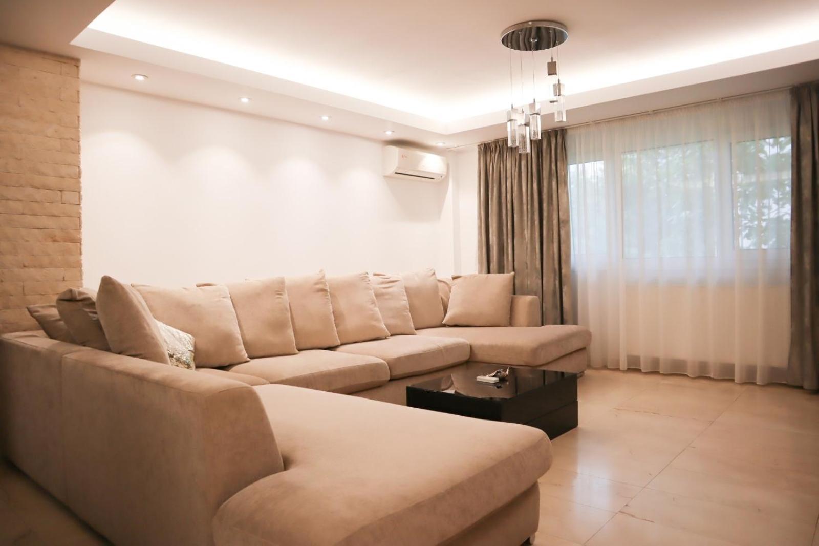 Central Apartament Bulevardul Decebal Bucarest Esterno foto